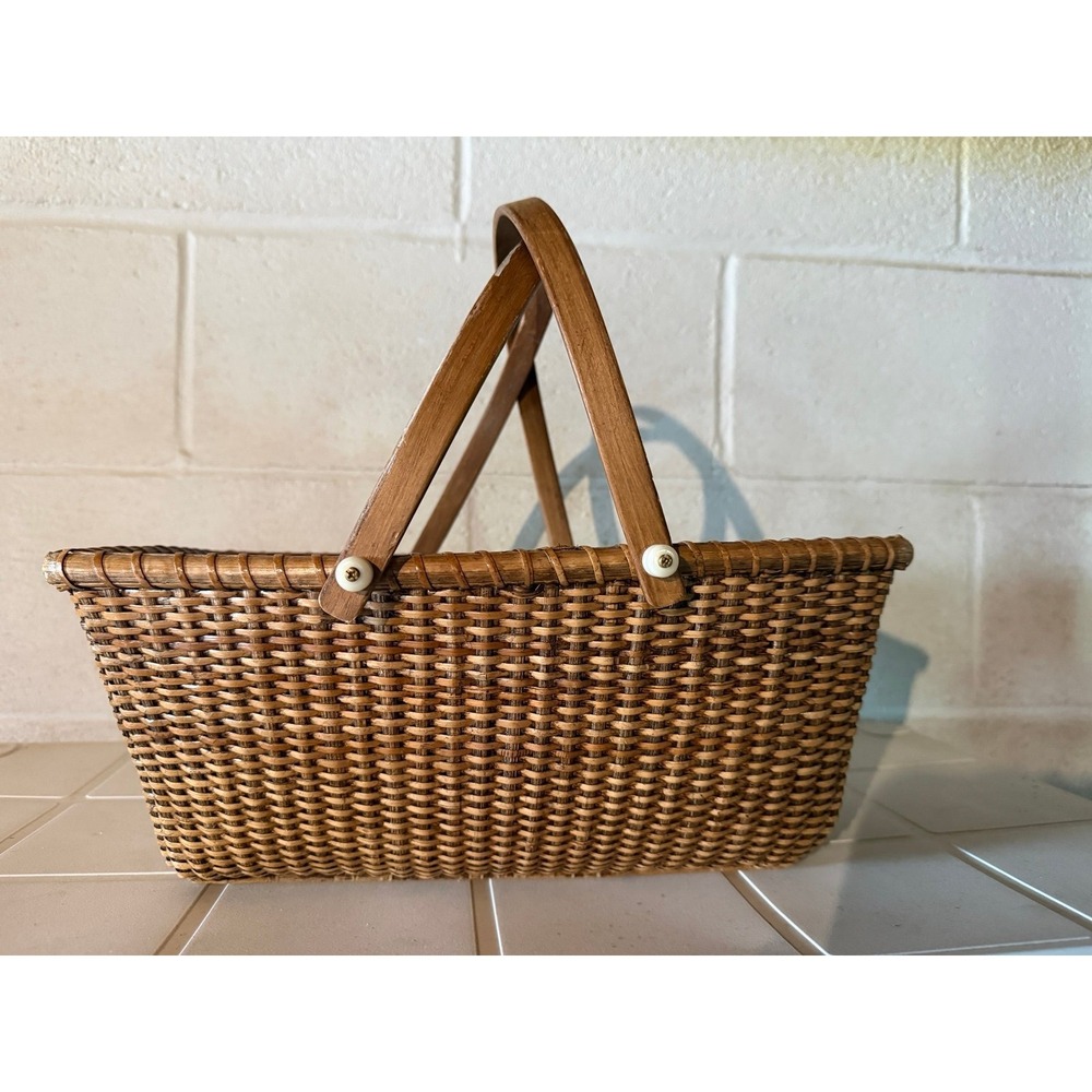 STONEWALL KITCHEN Nantucket Easter Basket w/ Double Handles